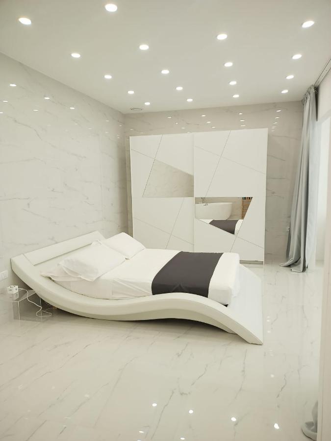 Elegant Basement Suite Orosei Exteriör bild